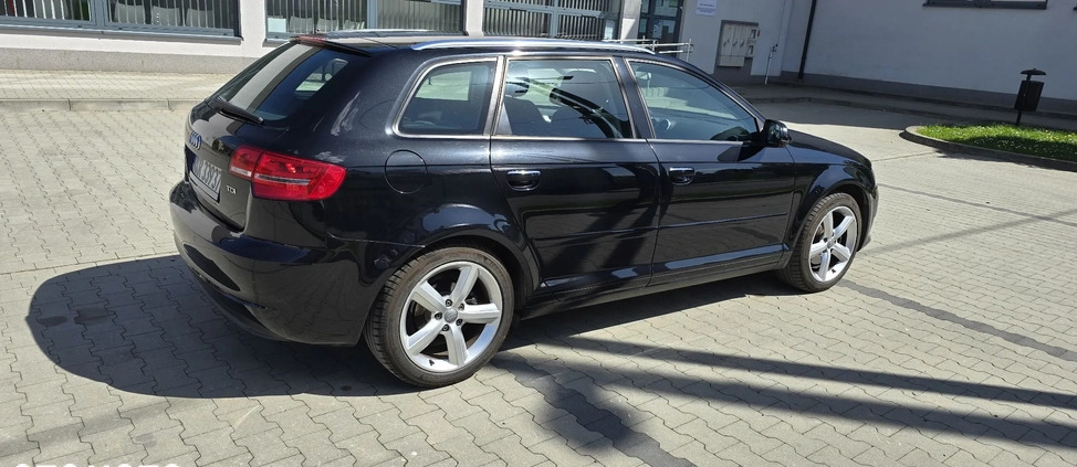 Audi A3 cena 33000 przebieg: 201500, rok produkcji 2010 z Debrzno małe 407